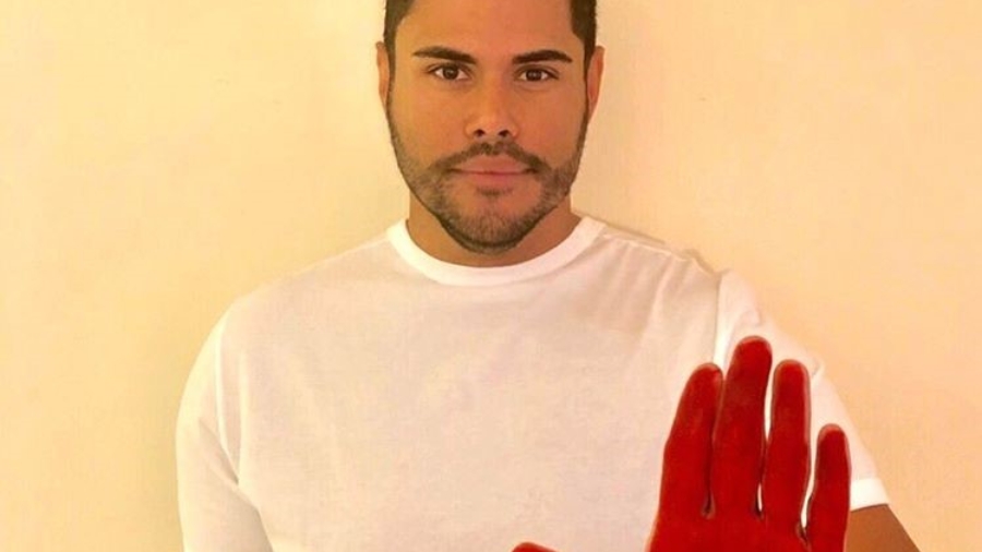 portada mano
